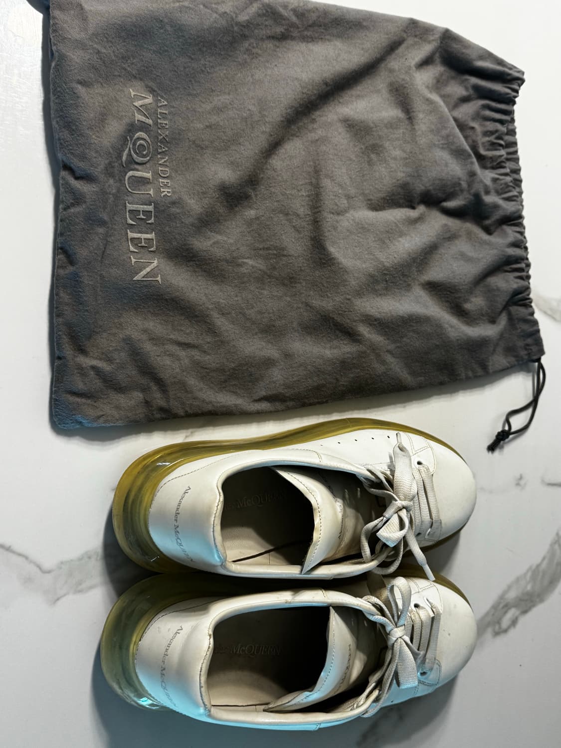 알렉산더맥퀸 오버사이즈드 클리어솔 화이트스니커즈 size 265 상품이미지1