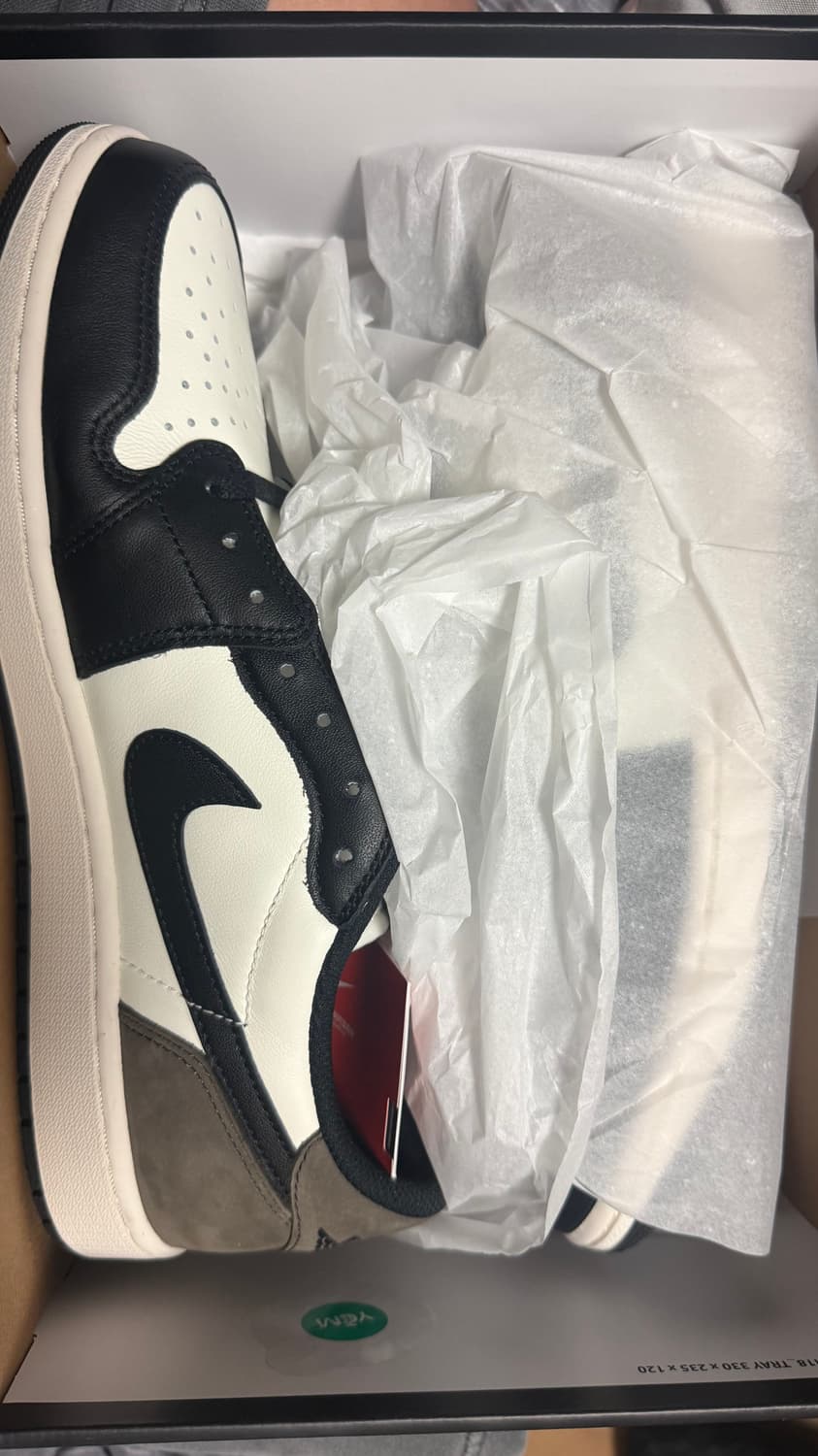 조던 1 로우 모카 300 미착용 새제품 상품이미지1