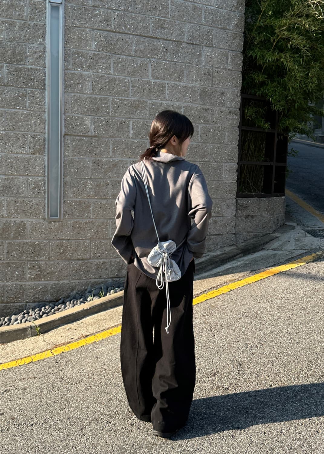 우화 WOOL HIGH NECK 블라우스 차콜 상품이미지5