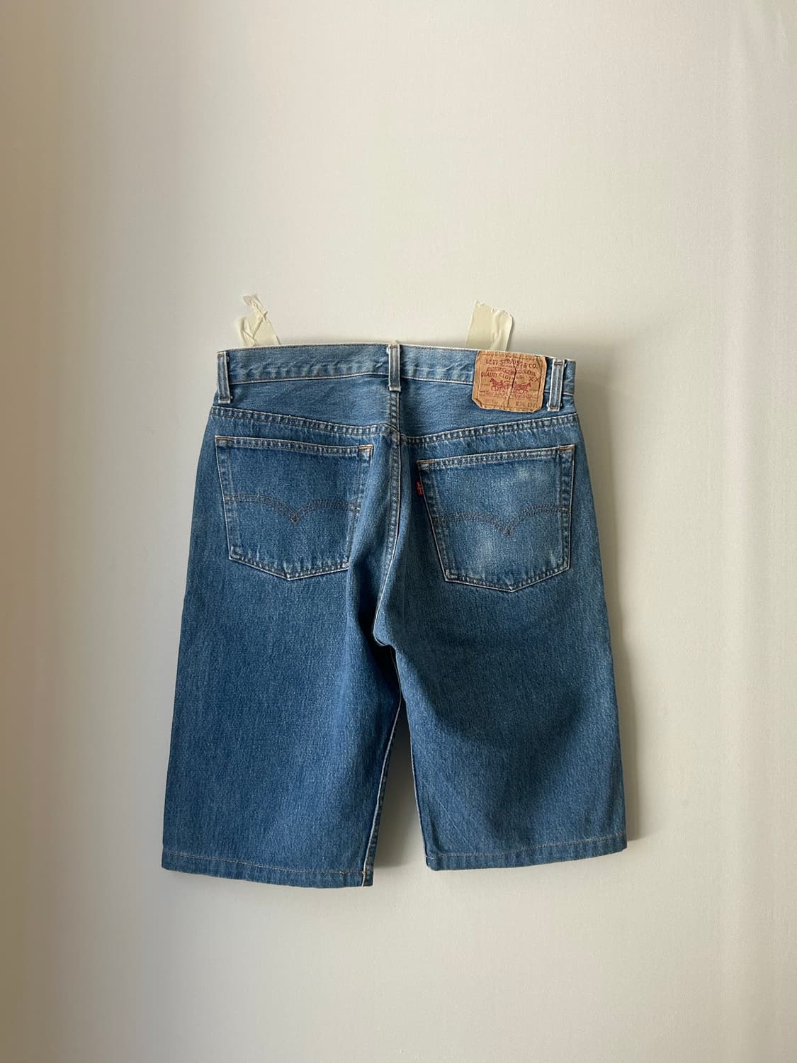 Levi’s 리바이스 빈티지 501 컷오프 버뮤다팬츠 상품이미지1