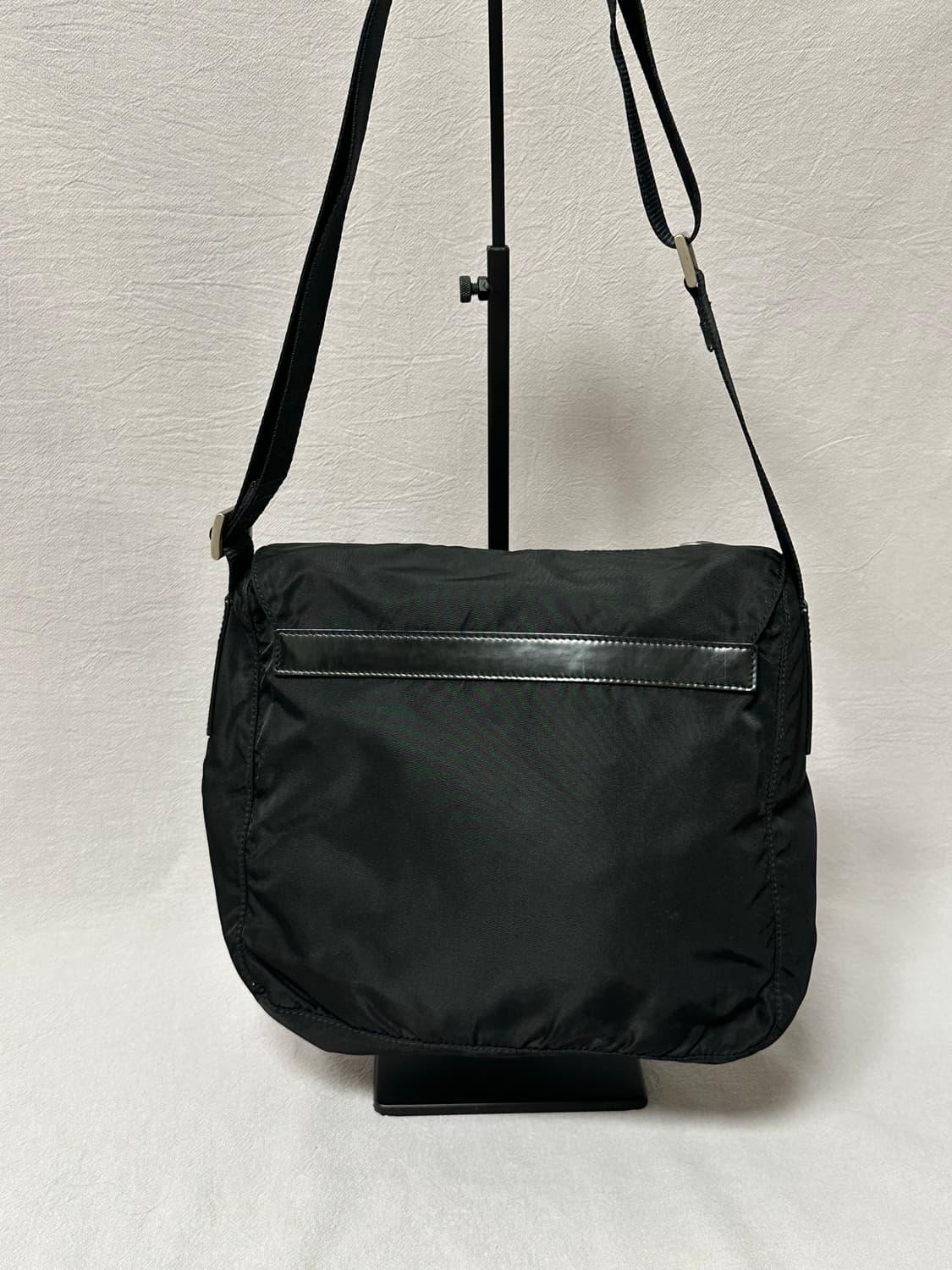 (컨디션굿)프라다 포코노 나일론 메신저백 버클 크로스백 주우재백 상품이미지5