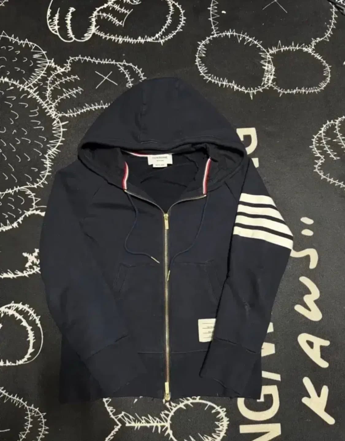 (교신받아요) 톰브라운 후드집업 네이비 25시즌 2사이즈 상품이미지1