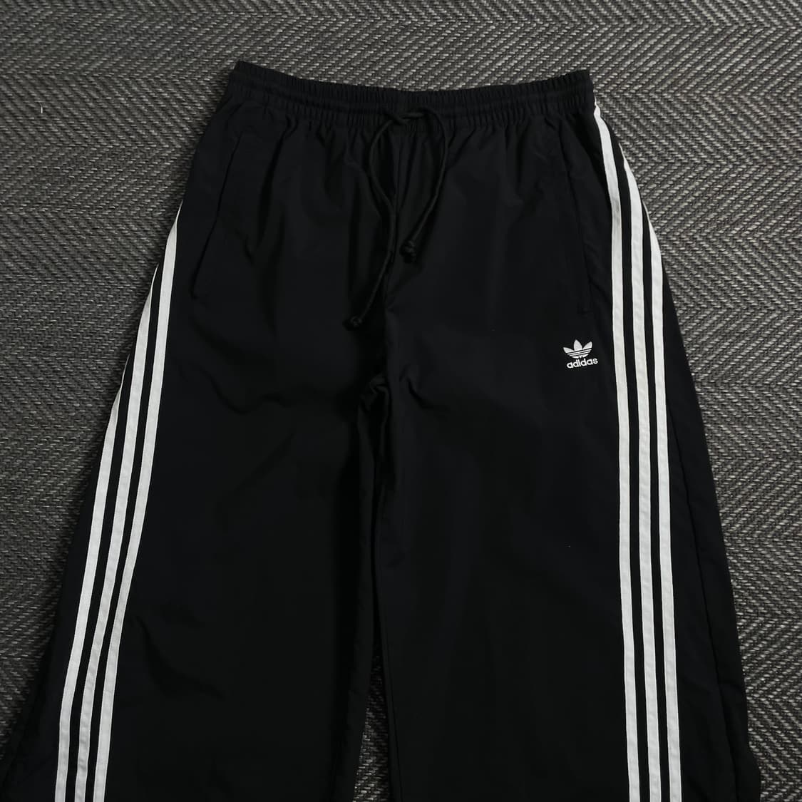 아디다스 신형 와이드 우븐 트랙 팬츠 블랙y 4176 상품이미지4