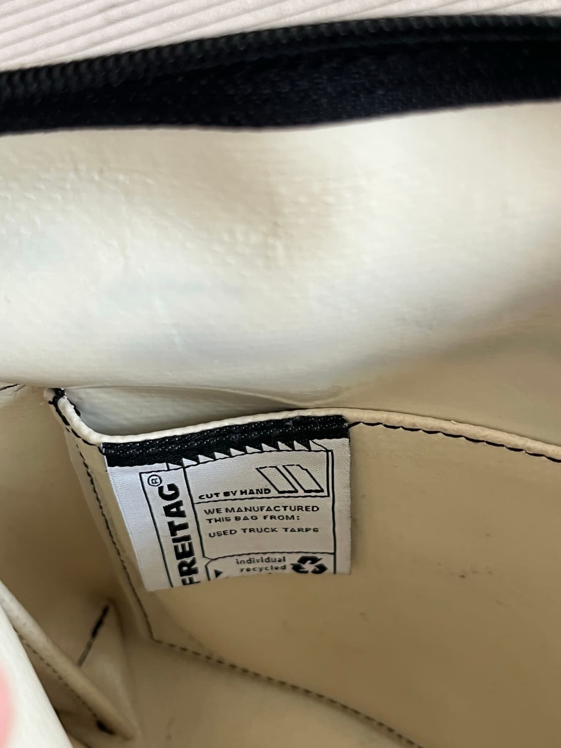 FREITAG F553 LOU / 프라이탁 루 올아이보리 상품이미지4