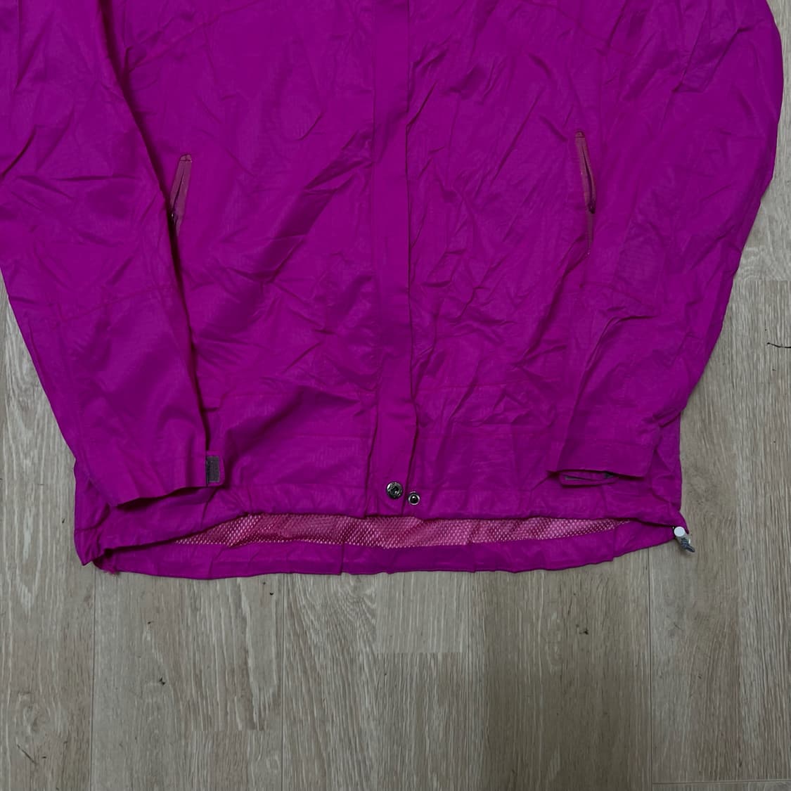 노스페이스 여성 고어텍스 후드 바람막이 자켓 L/100  상품이미지3