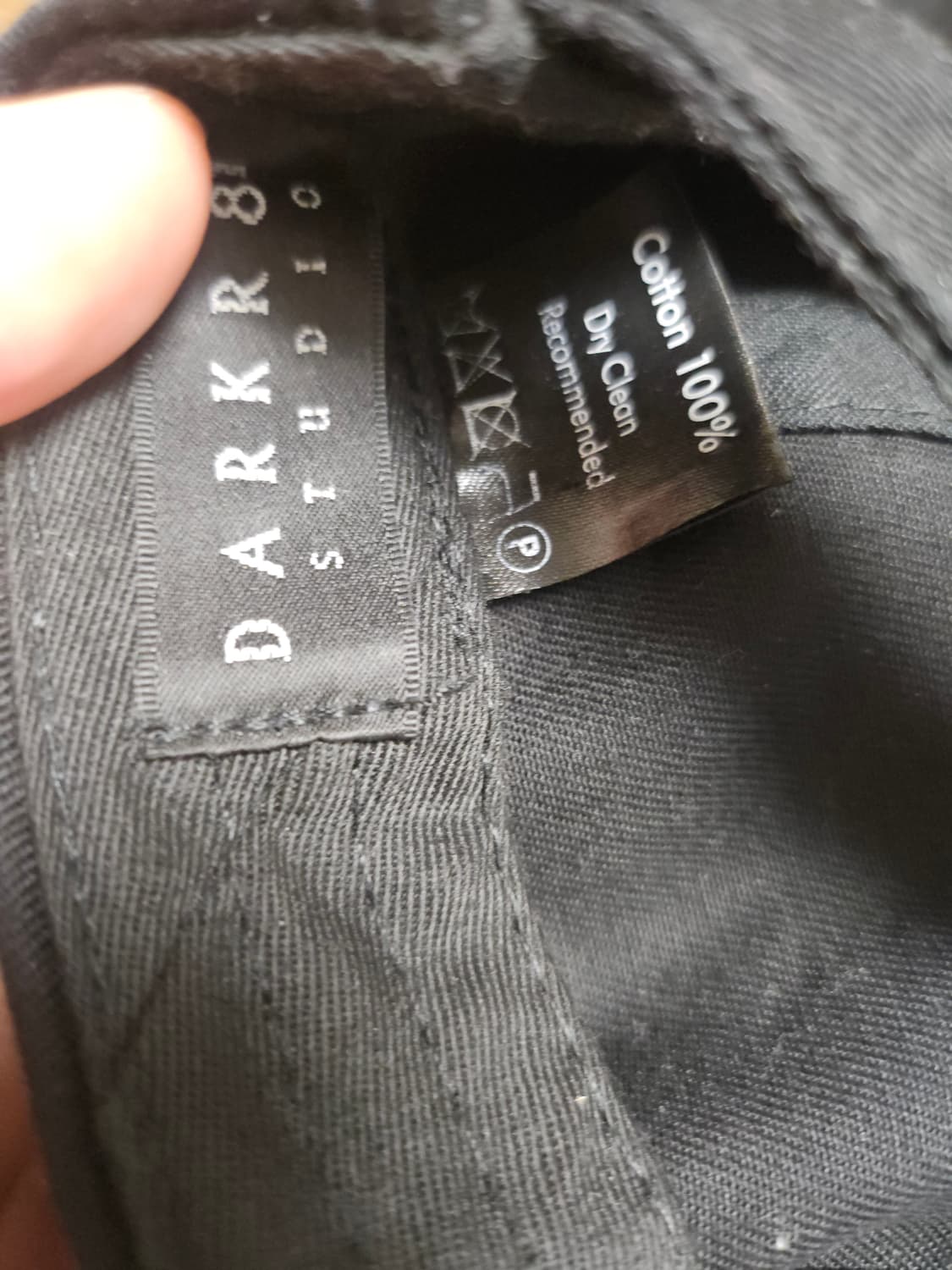 다크룸 모자 레드(판매) 상품이미지2