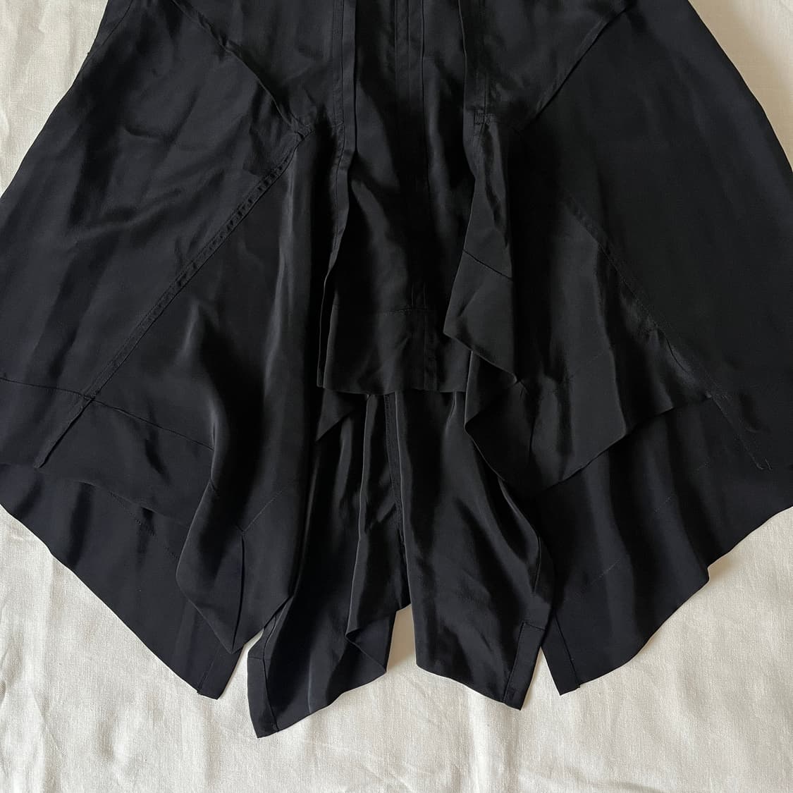 asymmetrical silk skirt 상품이미지2