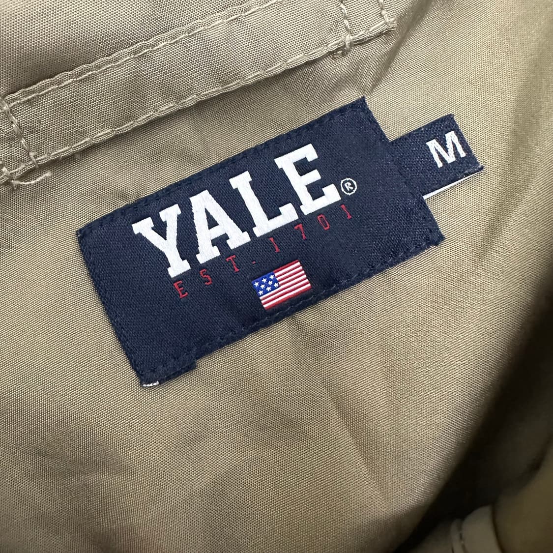 YALE 예일 웜업 경량 퀄팅자켓 점퍼 M 상품이미지3