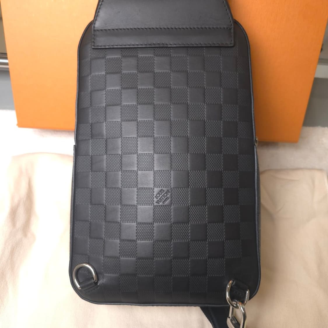 [중고/정품] 루이비통 에비뉴 슬링 백 다미에 인피니티 상품이미지6