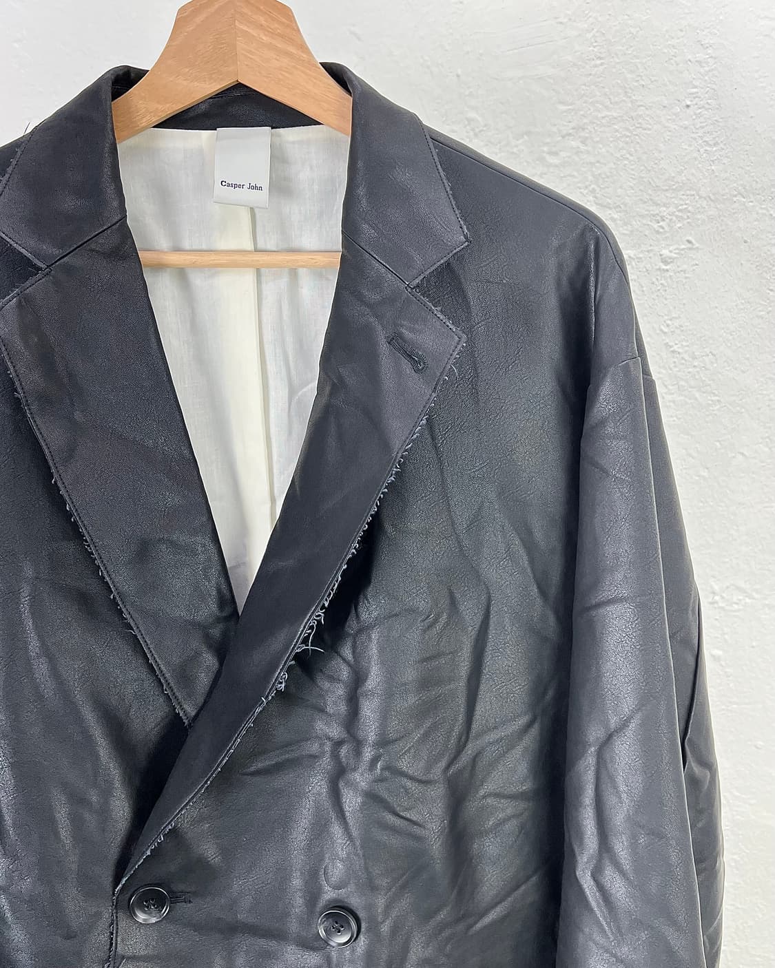 캐스퍼 존 더블 브레스티드 레더 2b 나이프 카라 블레이저 자켓 상품이미지3