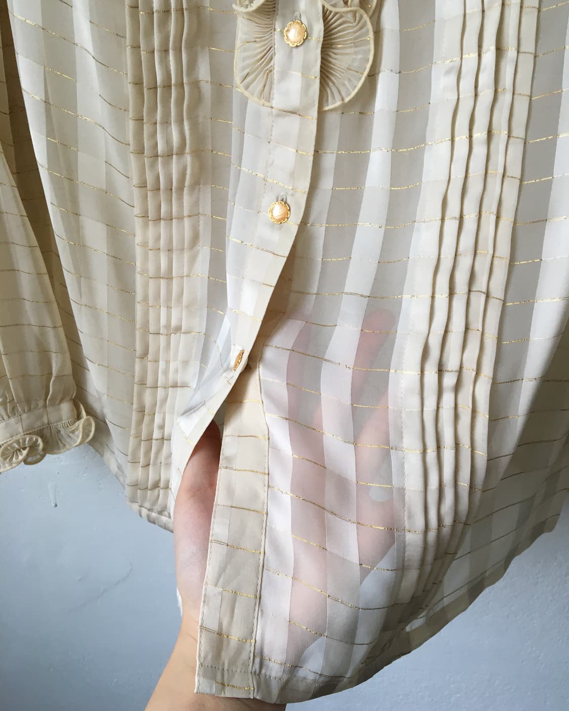 Glitter check pattern point frill blouse 상품이미지4