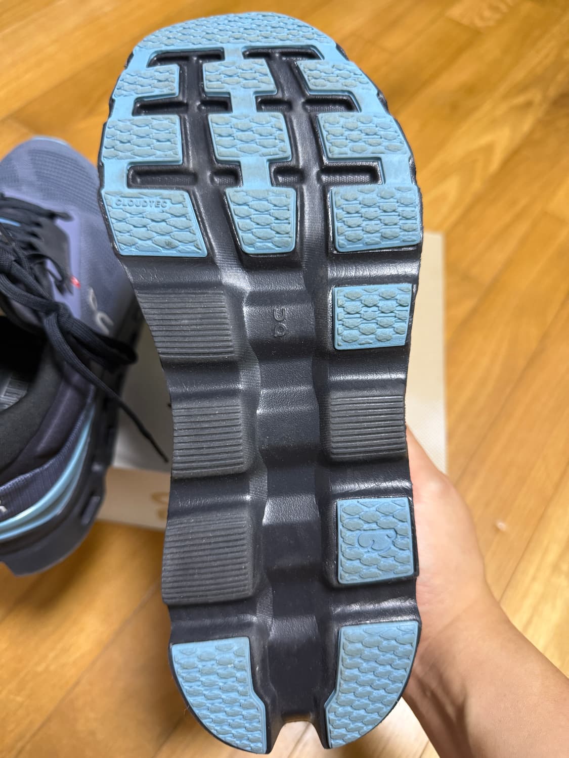 온런닝 Cloudstratus 285 상품이미지6