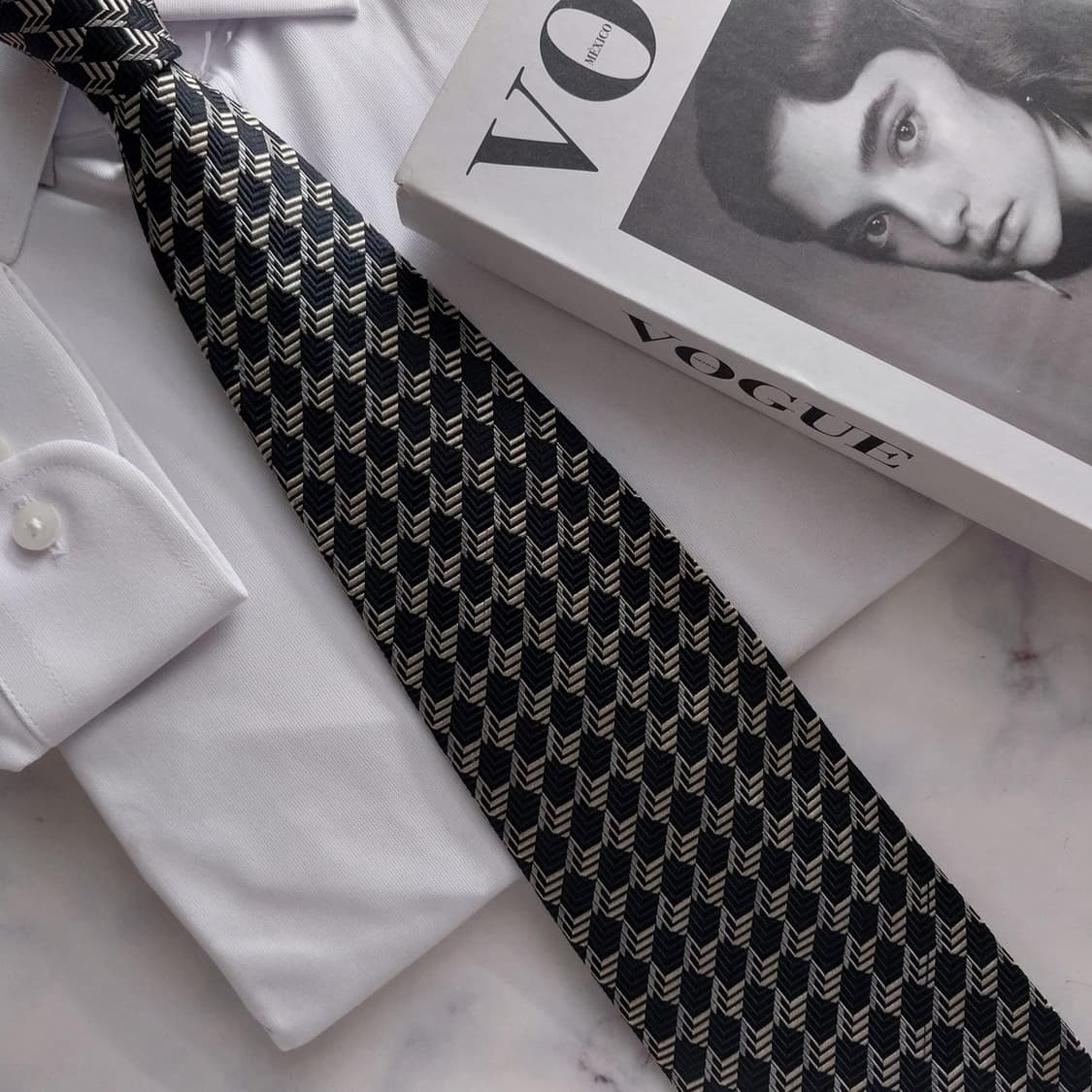 아르마니 꼴레지오니 실크 헤링본 넥타이 9.9cm A+등급 K1264
 상품이미지7