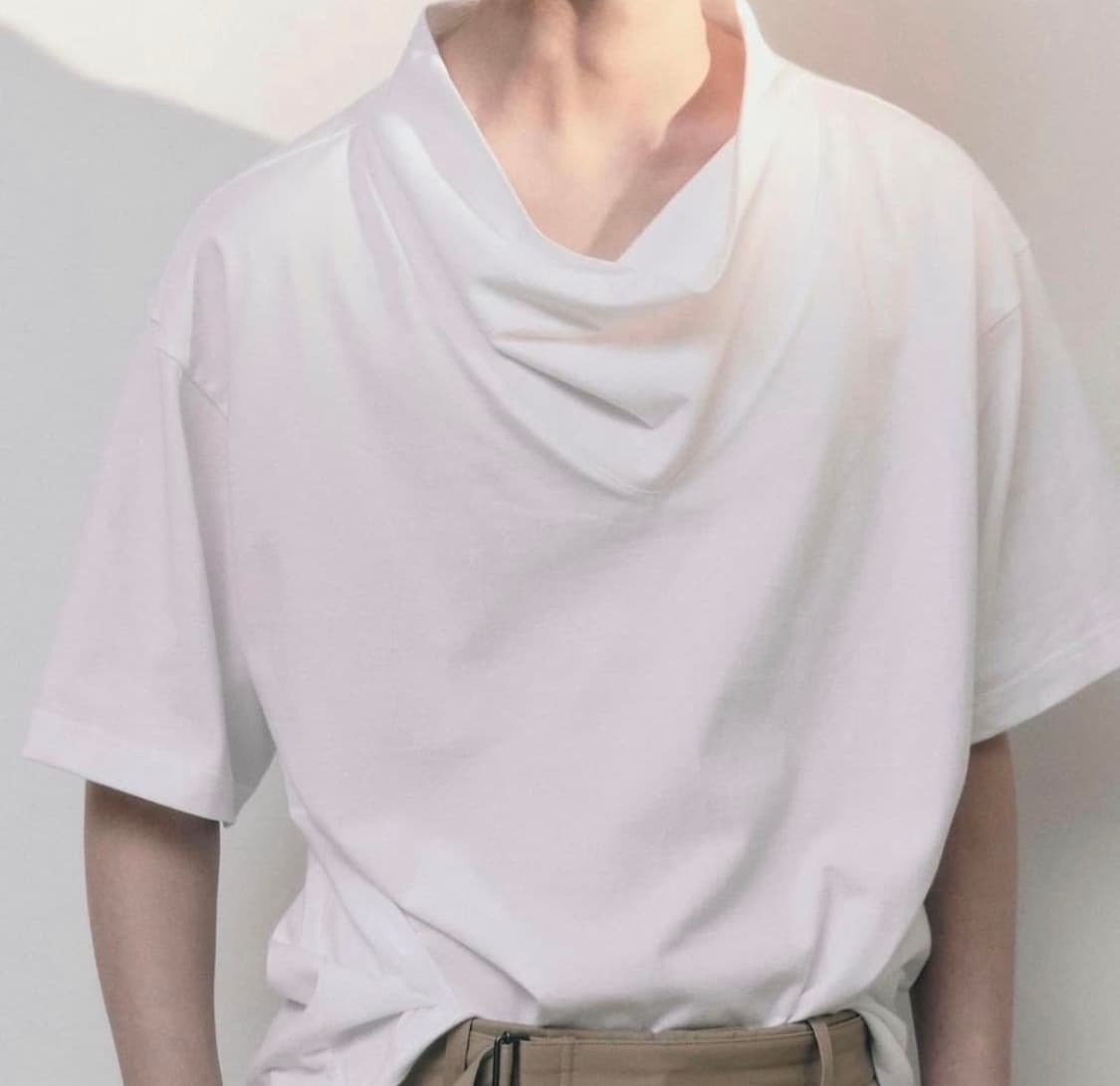 린더 카울넥 티셔츠 상품이미지1