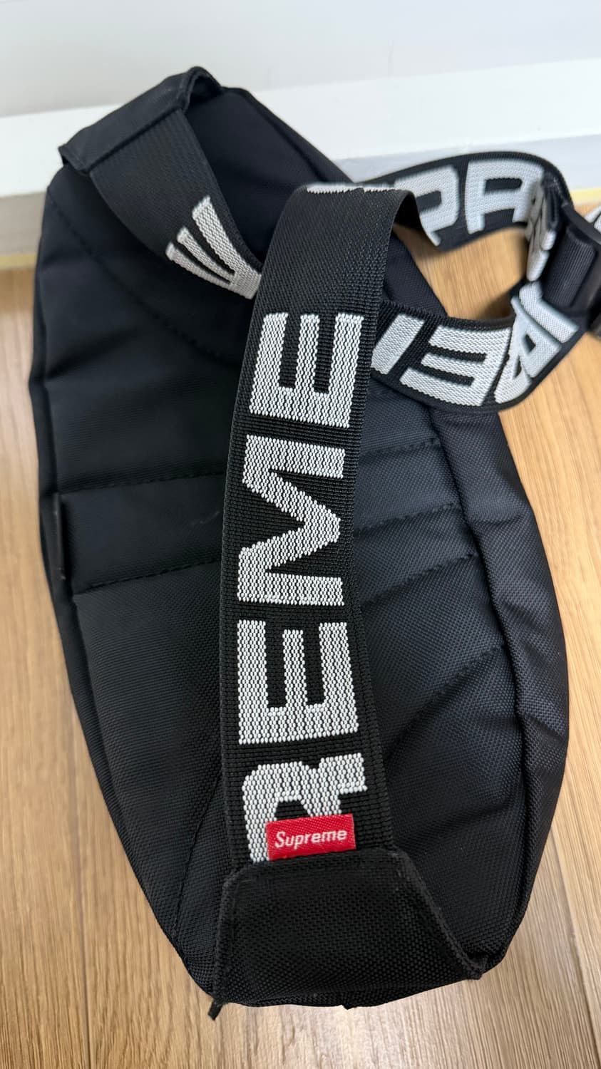 슈프림 웨이스트백 블랙 - 18SS 상품이미지3