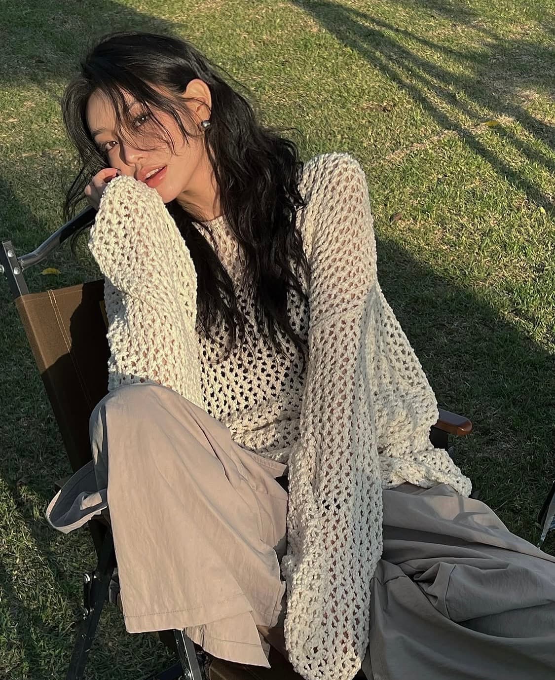 트리밍버드 펀칭 니트 아이보리 상품이미지1