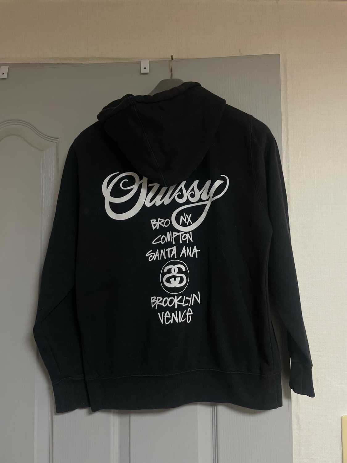 스투시 월드투어 후드집업 s 상품이미지2