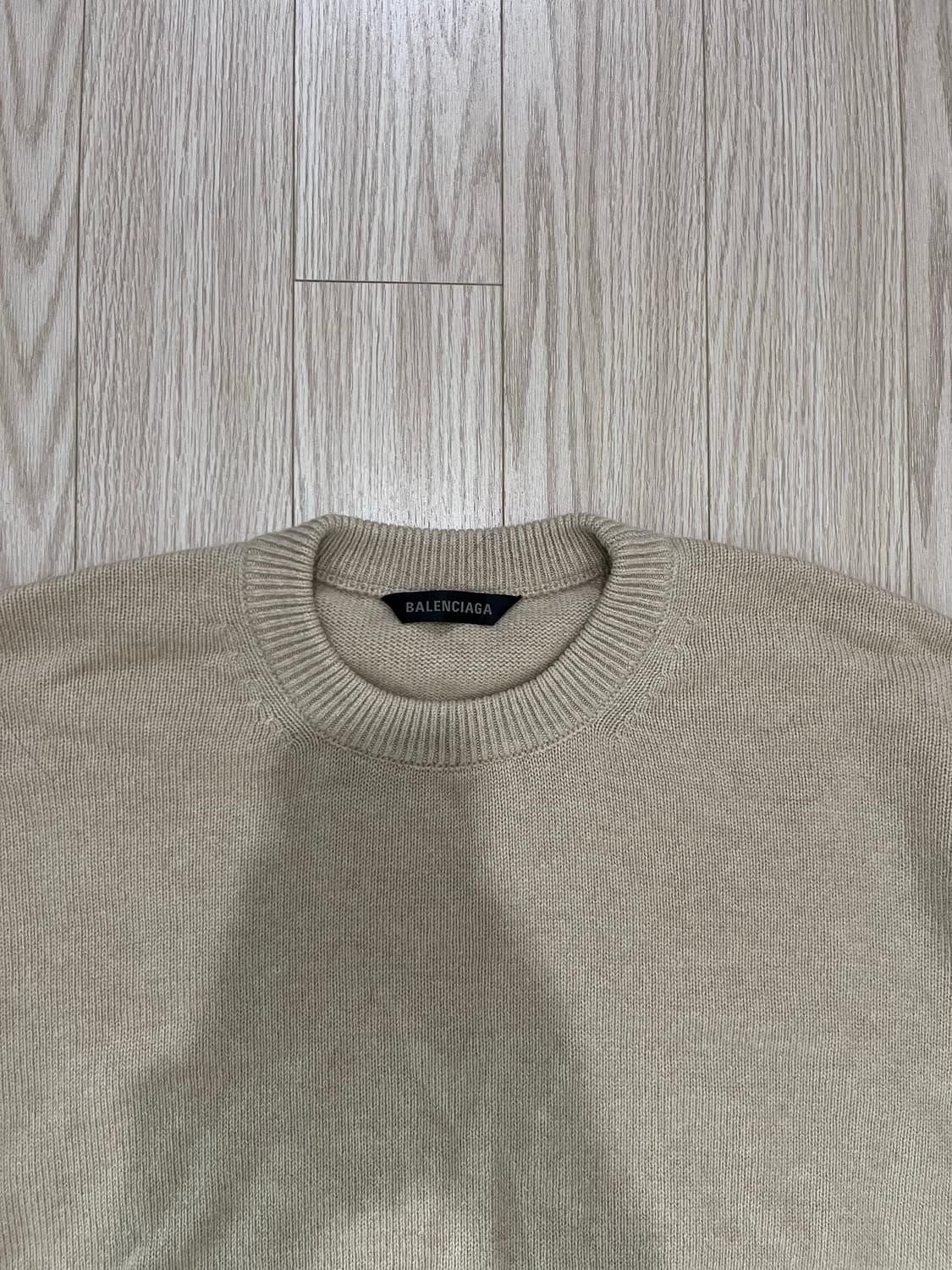 발렌시아가 캐시미어 베이지 니트 상품이미지4