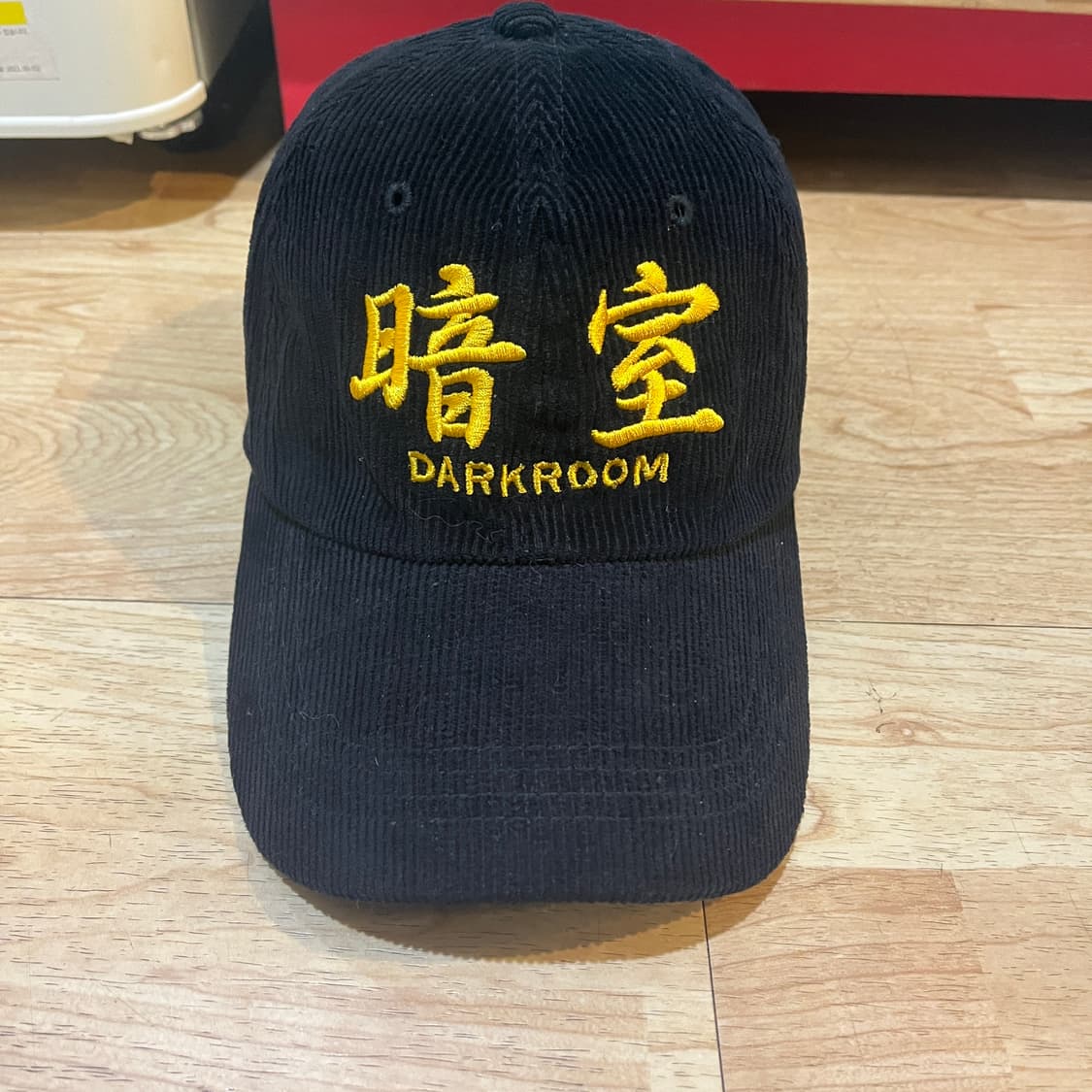 다크룸 X 시바스 콜라보 코듀로이 블랙 볼캡 모자 상품이미지1