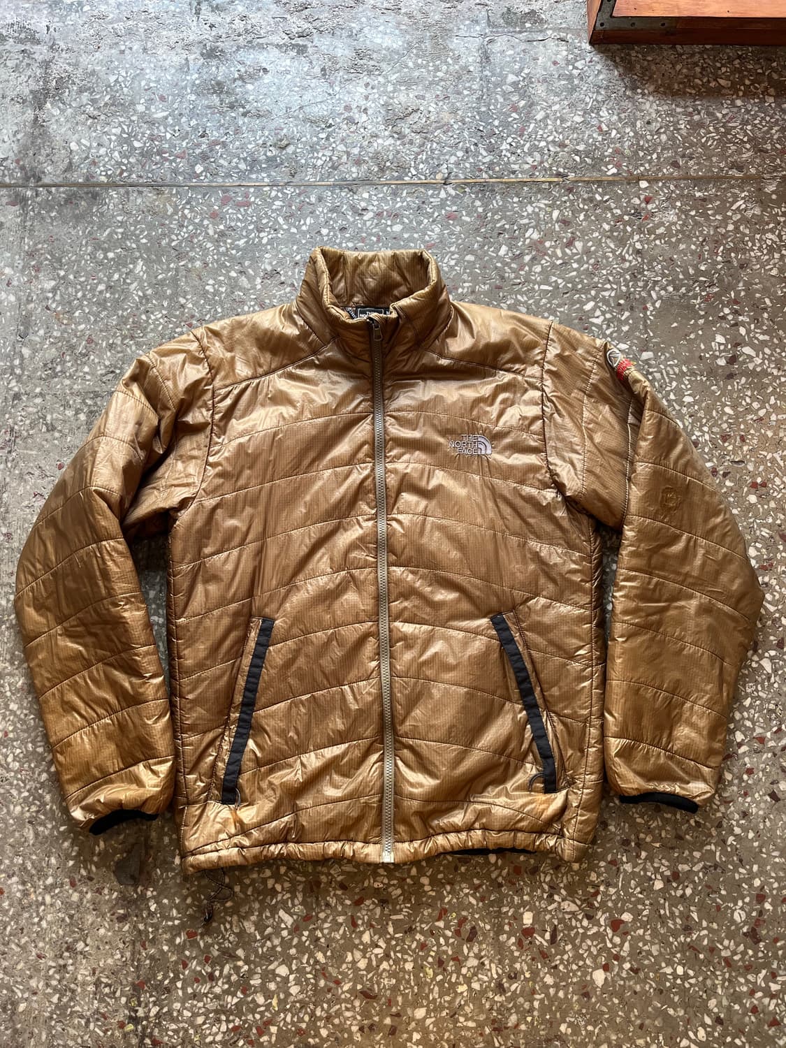 노스페이스 센터로고 브라운 경량패딩  상품이미지4