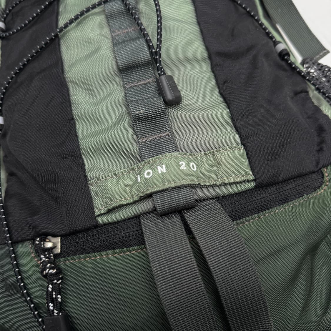 노스페이스 고프코어 카키 테크니컬 마운틴 백팩 상품이미지5