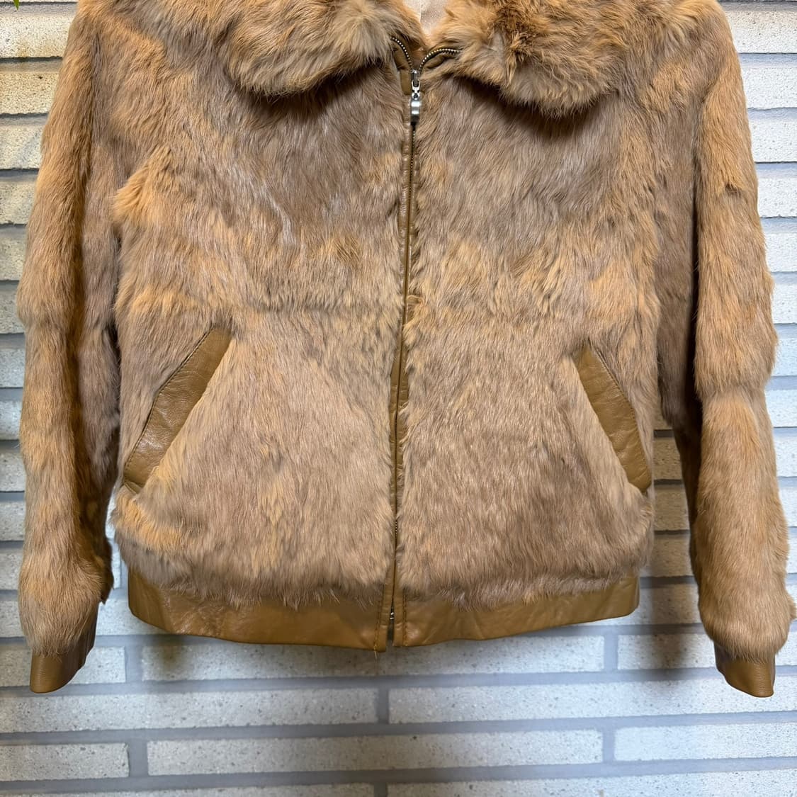 쎄뚜 퍼 봄버자켓 가죽시보리 디테일 브라운 상품이미지5