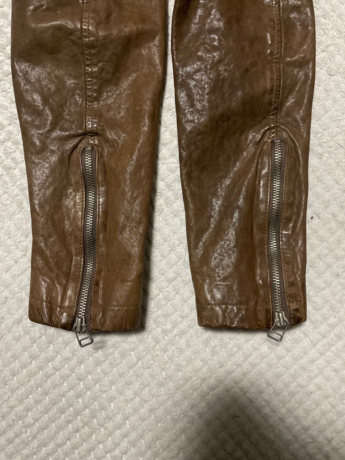 광희시장 웨스턴 무드 램스킨 양가죽 절개 레더 자켓 상품이미지5