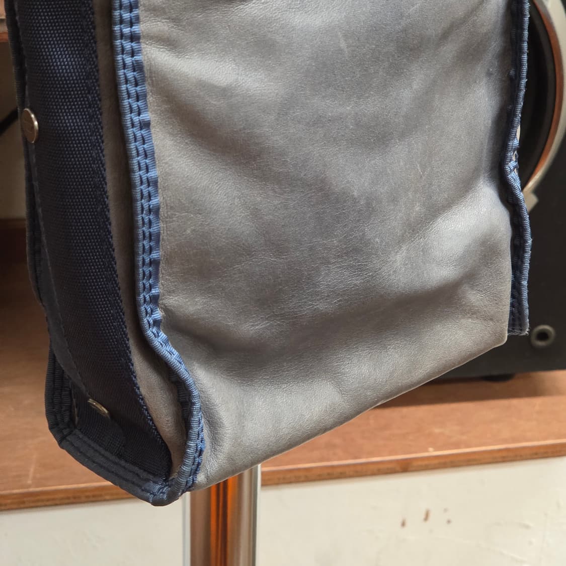 디젤 키링 포인트 그레이 블루 미니 크로스백 상품이미지6