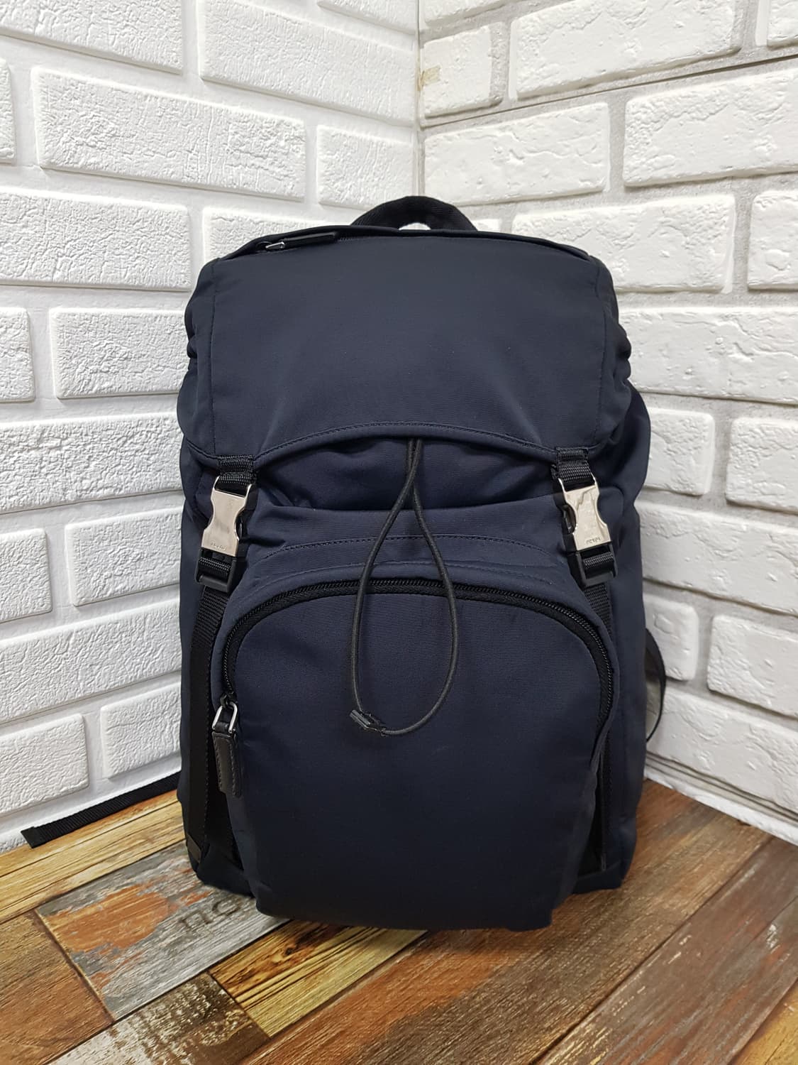 [정품] 프라다 테수토 패브릭 남성백팩 네이비 상품이미지2