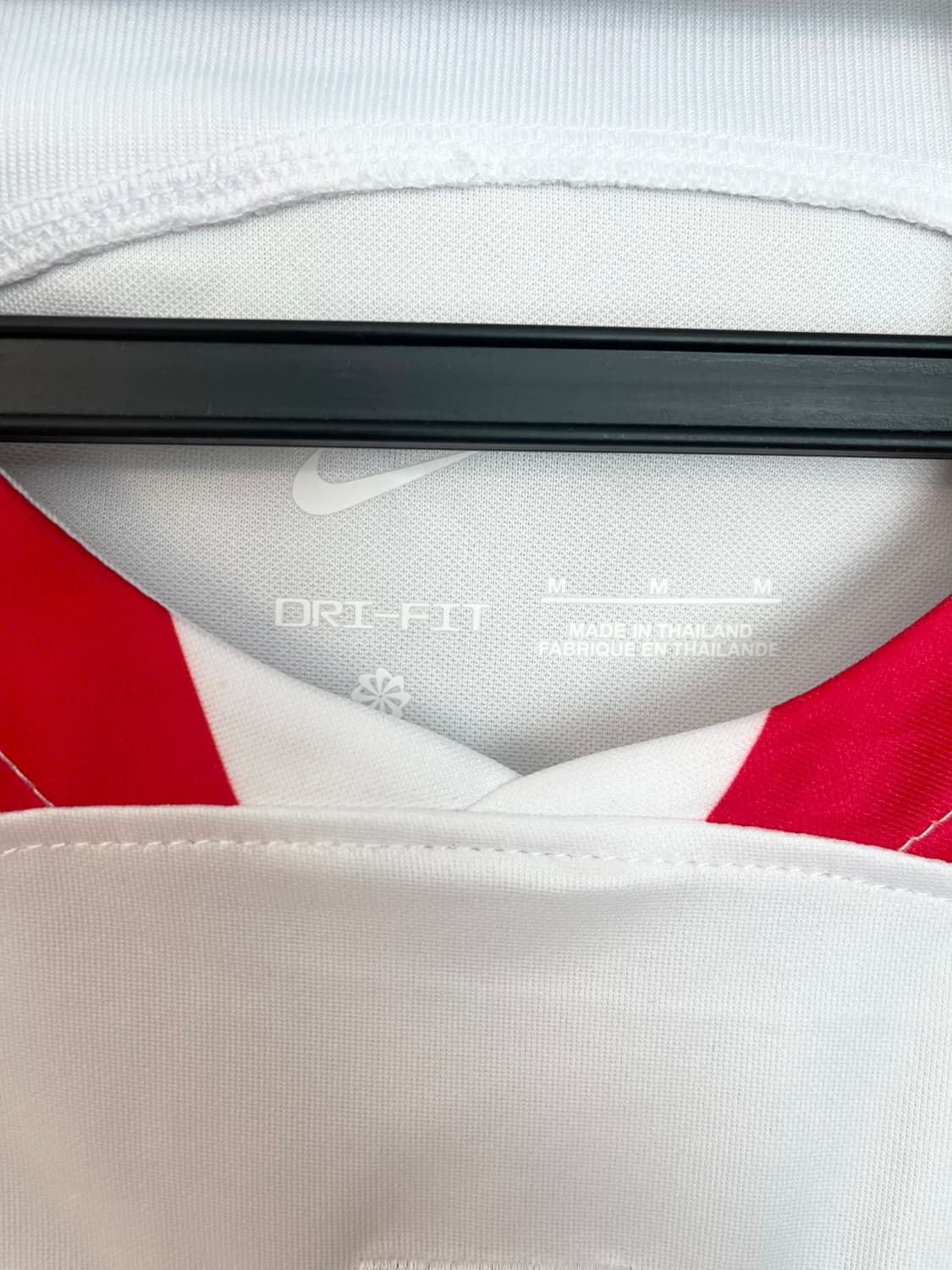 새상품 나이키 22-23 크로아티아 홈 유니폼 [M] 상품이미지5