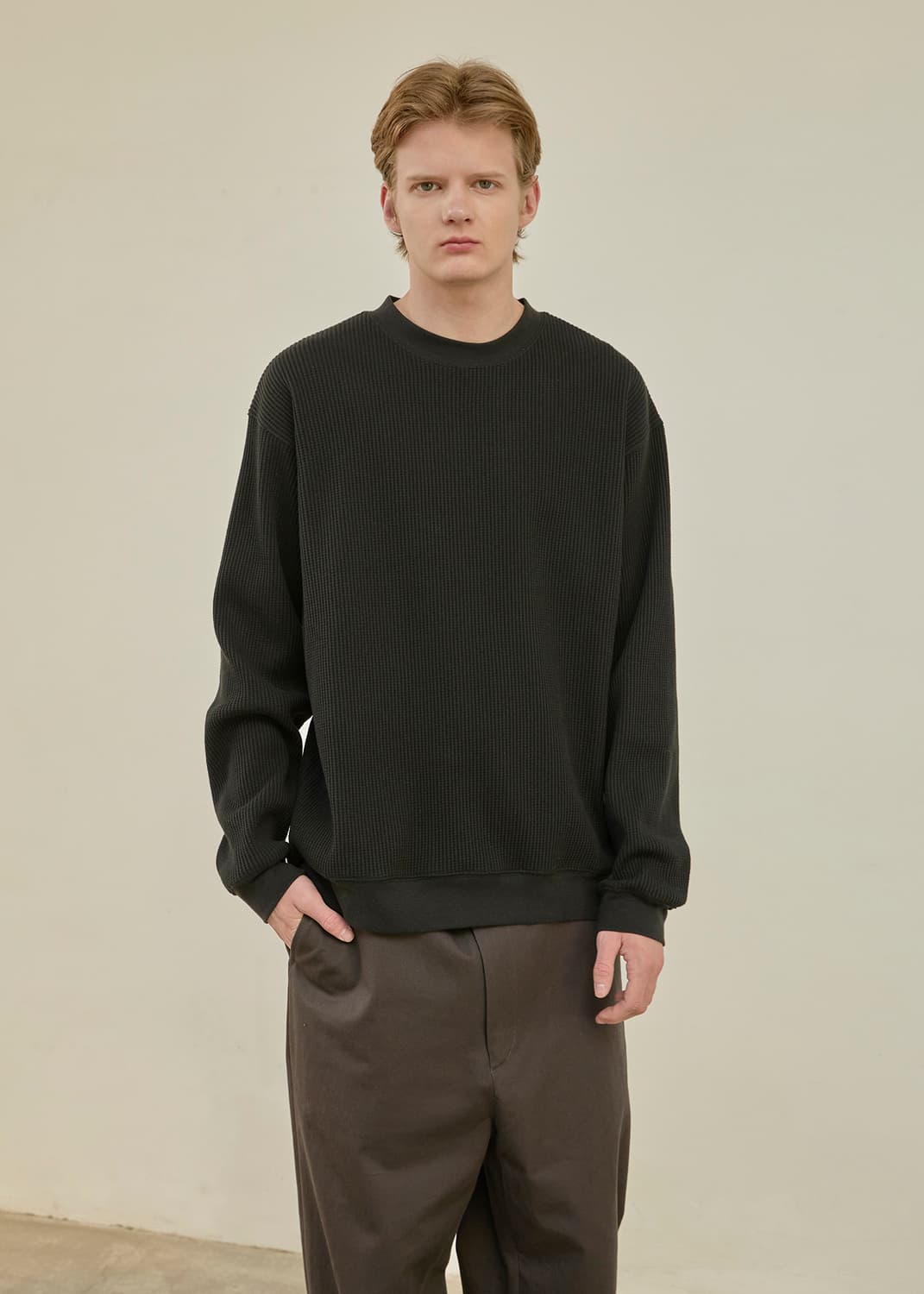 8division 블랙스웨터(S) 상품이미지1