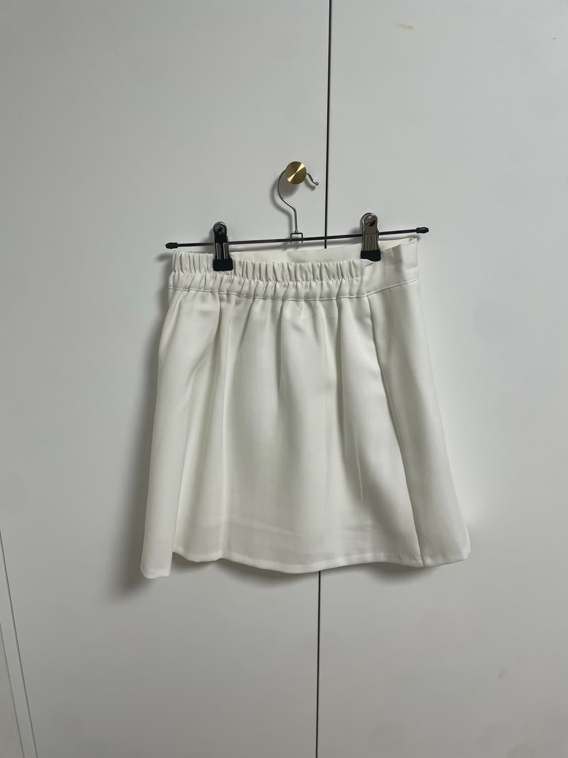 화이트 플리츠 미니스커트 상품이미지2