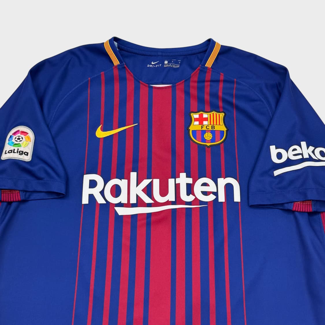 17-18 바르셀로나 홈 No.10 리오넬 메시 상품이미지3