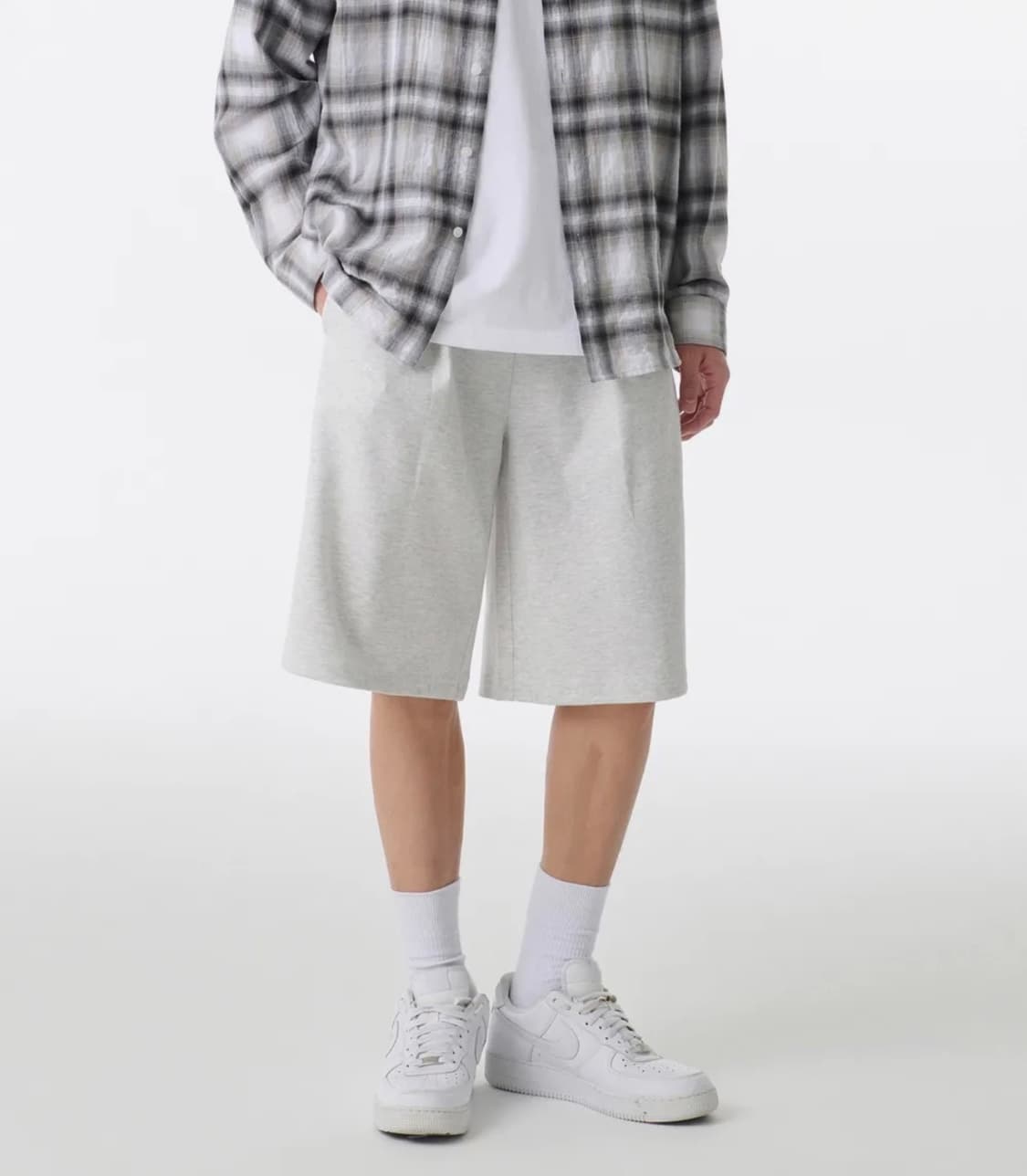 (2XL)무신사스탠다드 쿨탠다드 원 턱 버뮤다 스웨트 팬츠 멜란지라이트 상품이미지1