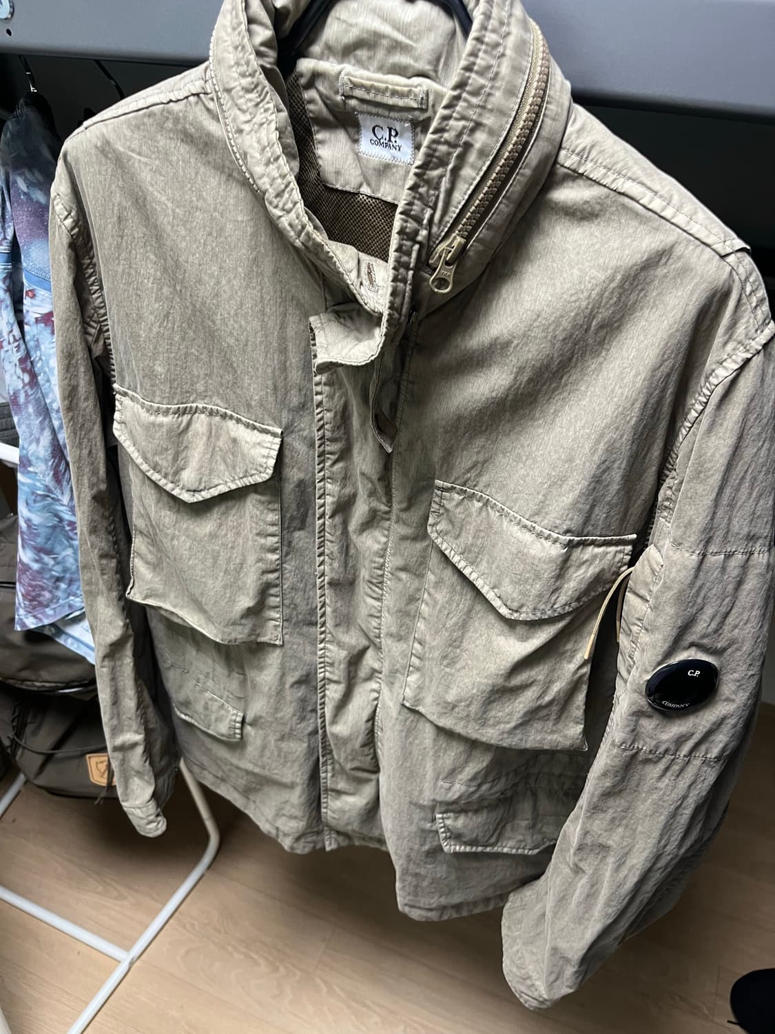 CP컴퍼니 필드자켓 M 상품이미지1