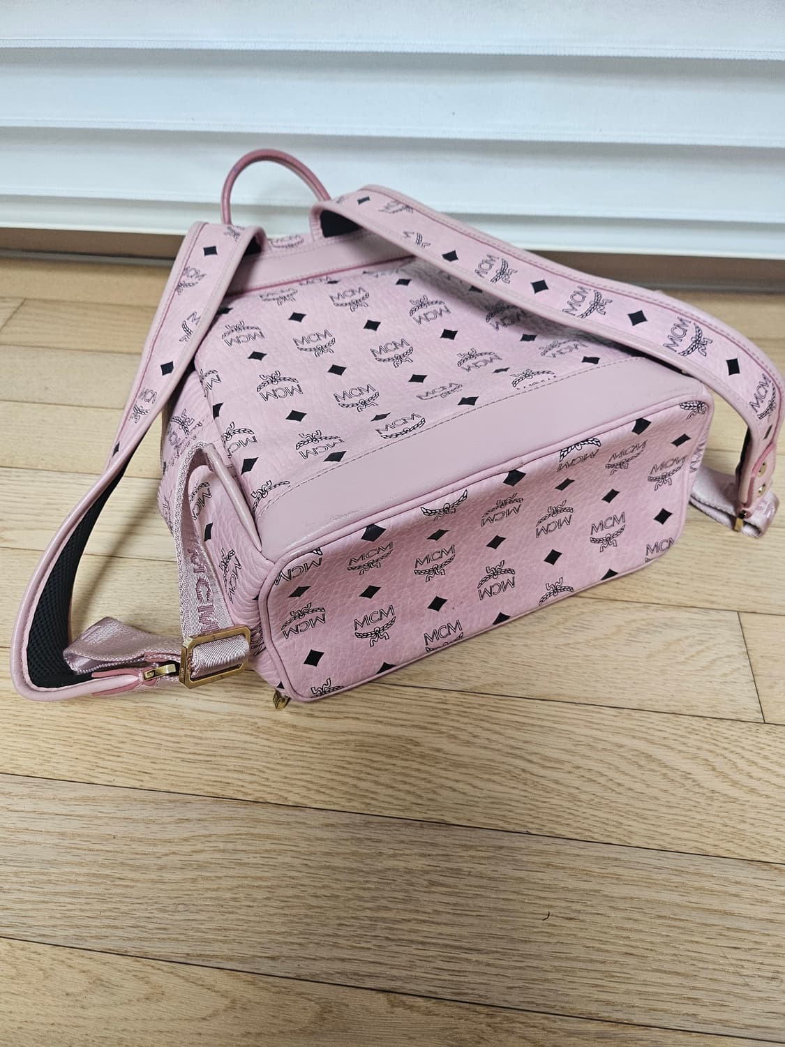 Mcm정품 백팩 25x28 상품이미지4