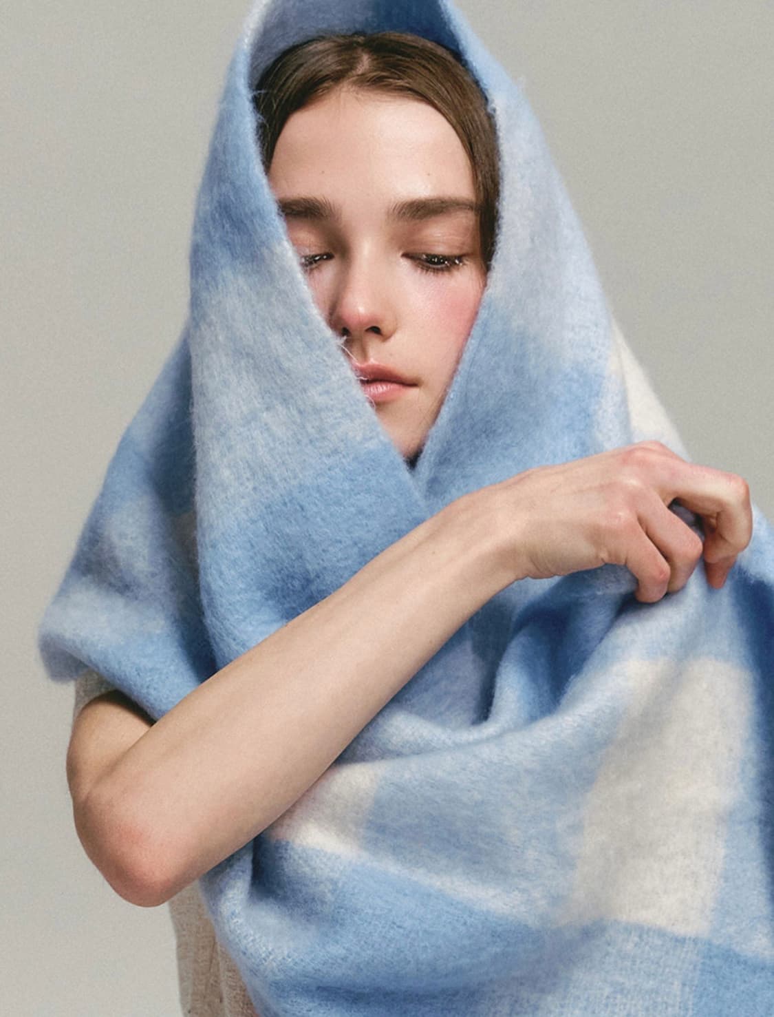 마리끌레르 코튼캔디 체크 머플러 스카이블루 상품이미지6