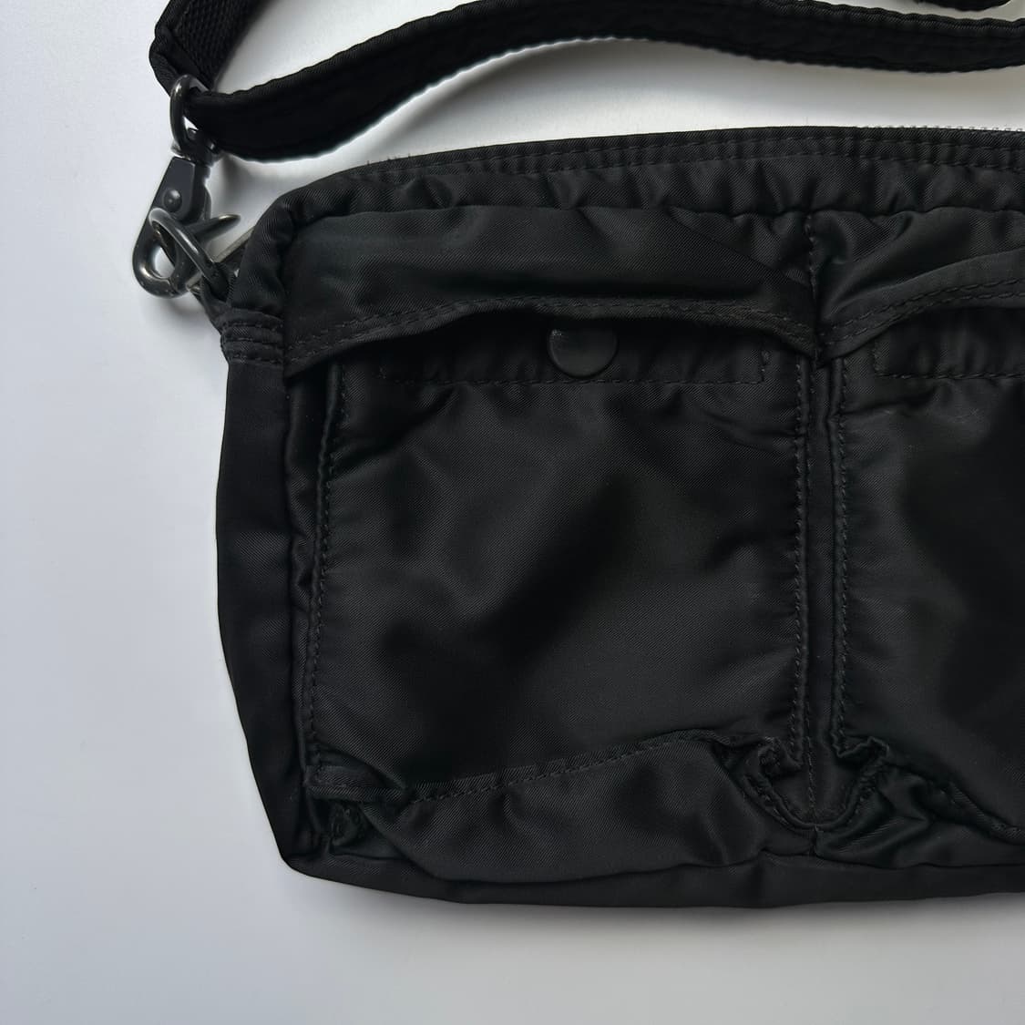 PORTER TANKER SHOULDER BAG 포터 탱커 숄더백 상품이미지3
