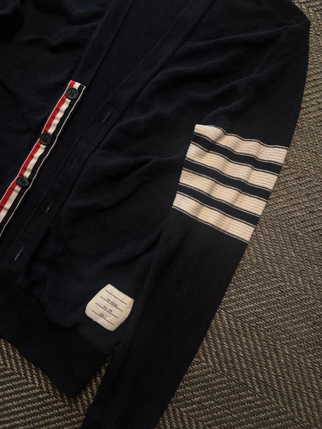 톰브라운 22ss 라셀스티치 사선 코튼 가디건 2사이즈 상품이미지2