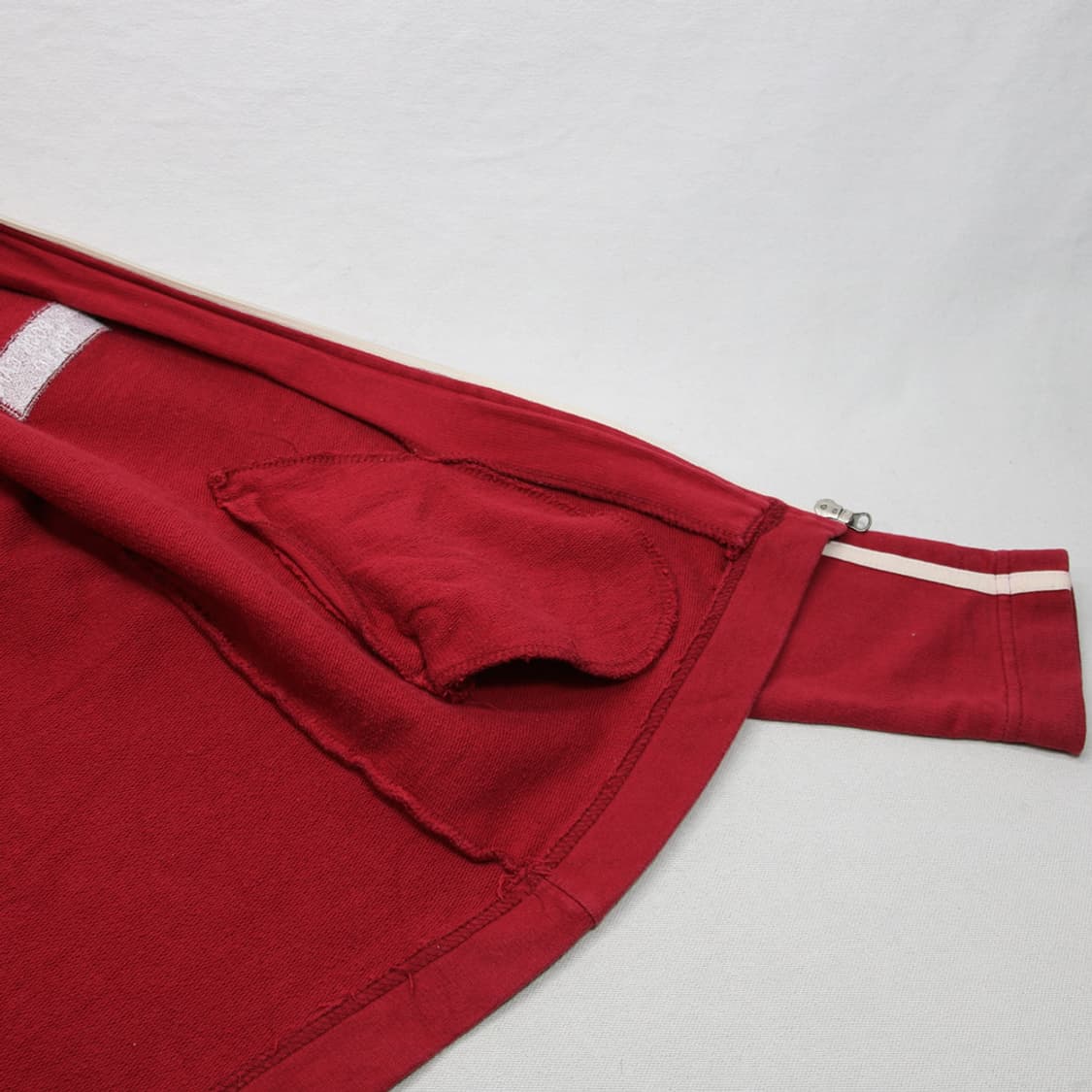 (착용컷) Hard Rock CAFE 트랙 자켓 (남성용 95) 상품이미지8