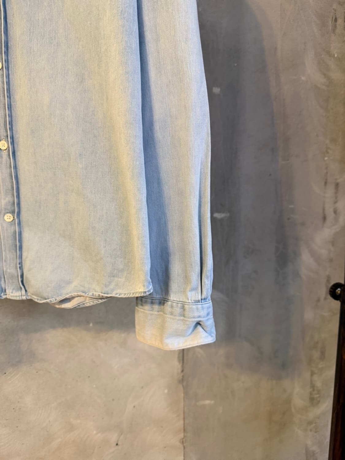 아크네 스튜디오 데님 버튼다운 셔츠 100 상품이미지5