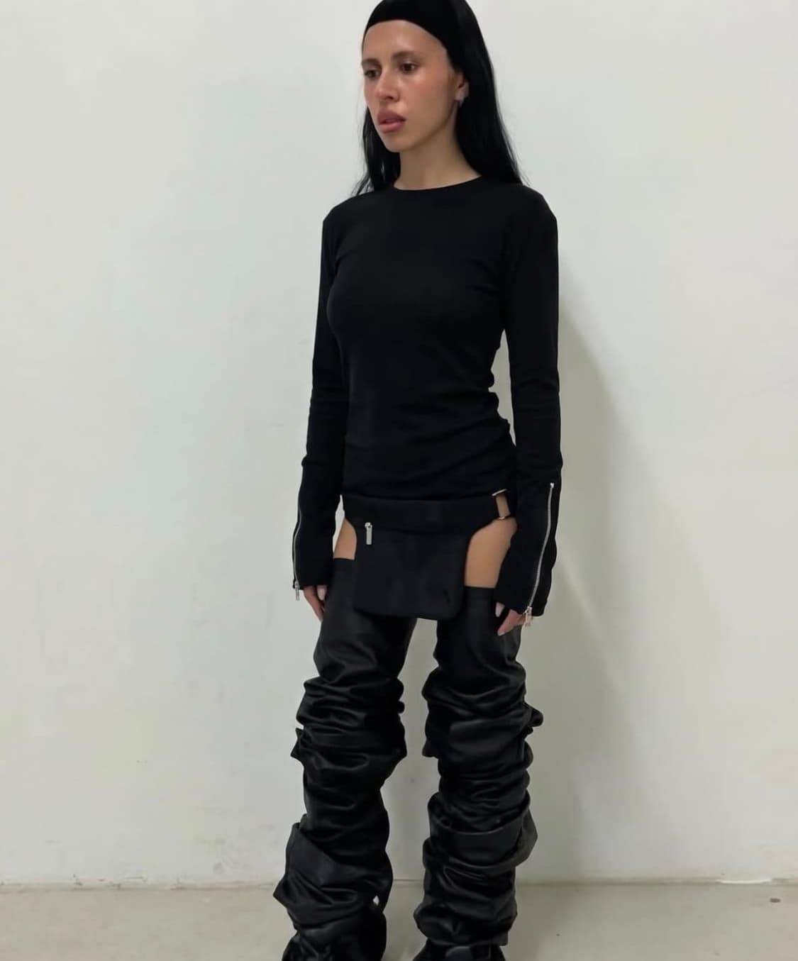 shakingmyhead long sleeveless 상품이미지1
