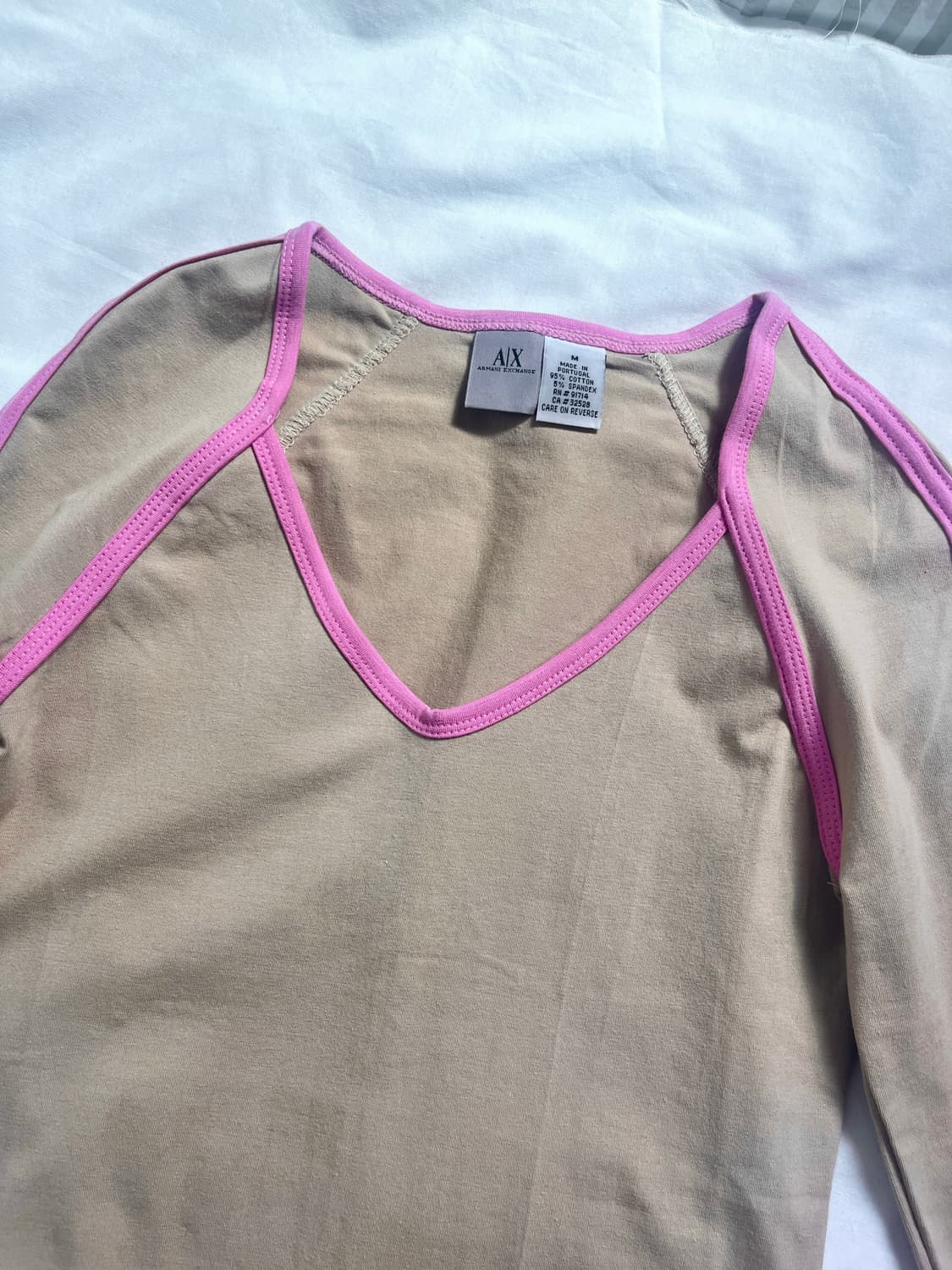 Armani Exchange pink line top 상품이미지1