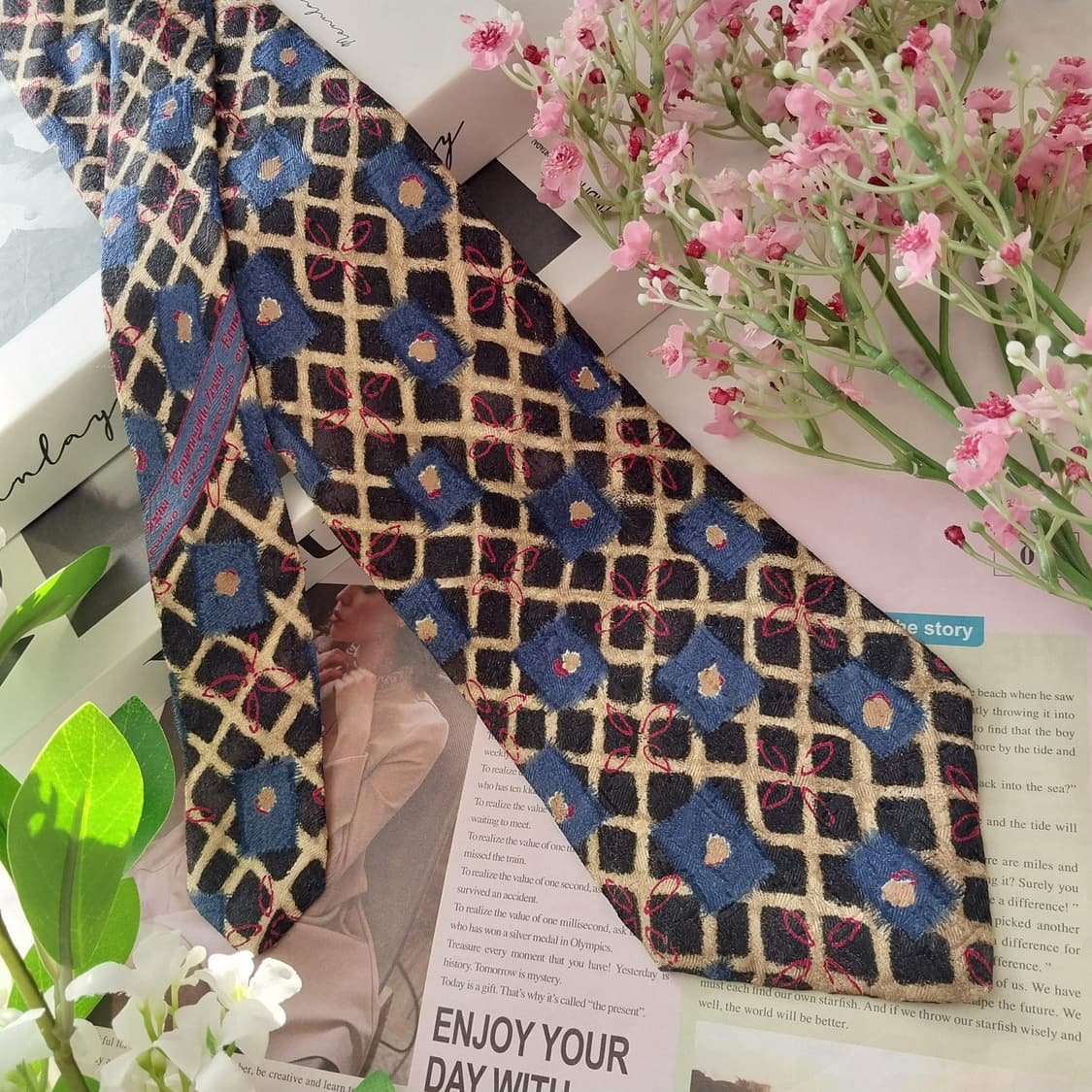 에르메네질도 제냐 실크 아트 패턴 넥타이 9.5cm A+등급 K1506
 상품이미지3