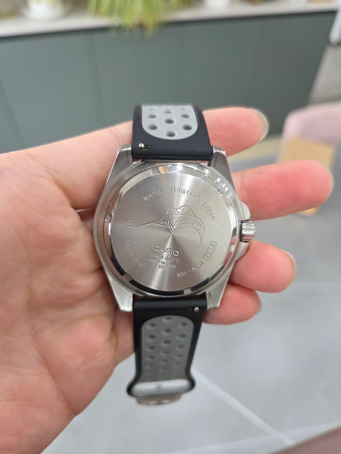 카시오 흑새치MDV-106  + 추가 스트랩 2개 상품이미지5