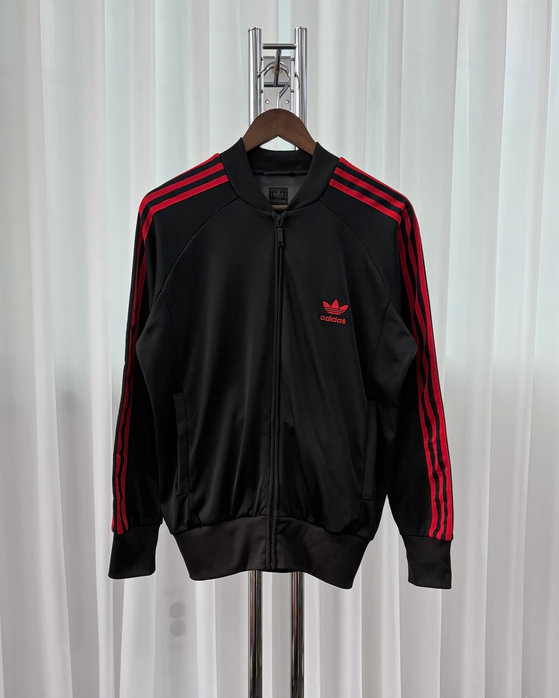 [L]아디다스 슈퍼스타 검빨 블랙 레드 트랙탑 져지 상품이미지2