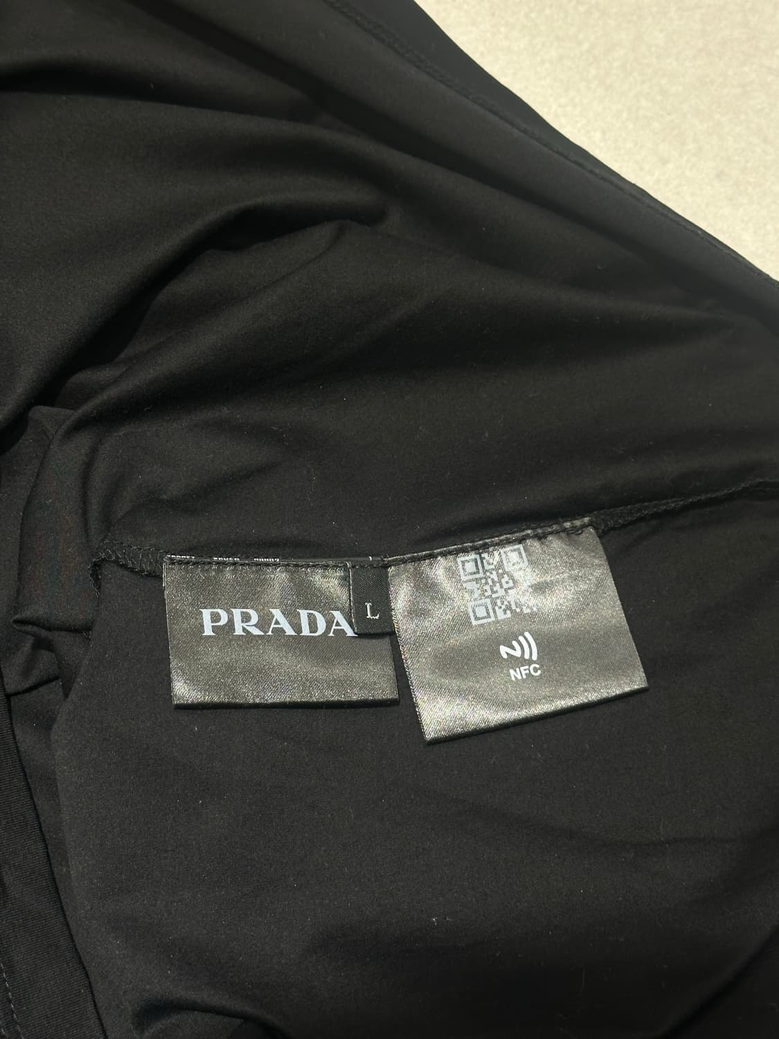 프라다 스트레치 미니 로고 반팔티셔츠 상품이미지4