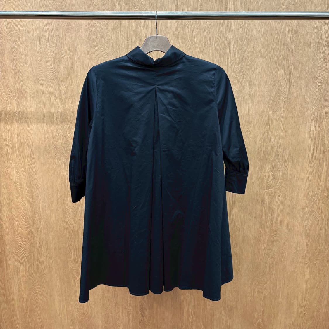 코스 코튼 카라넥 셔츠 원피스 히든 버튼 디테일 딥 네이비 상품이미지3