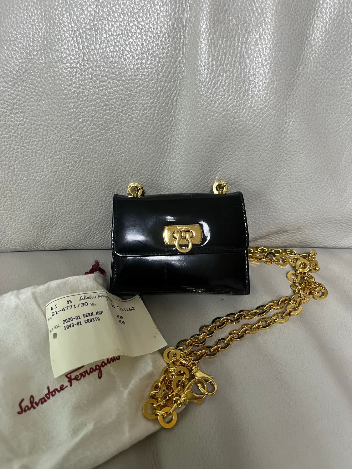 정품 페라가모 미니백,벨트백 (카드지갑 가방) 상품이미지3