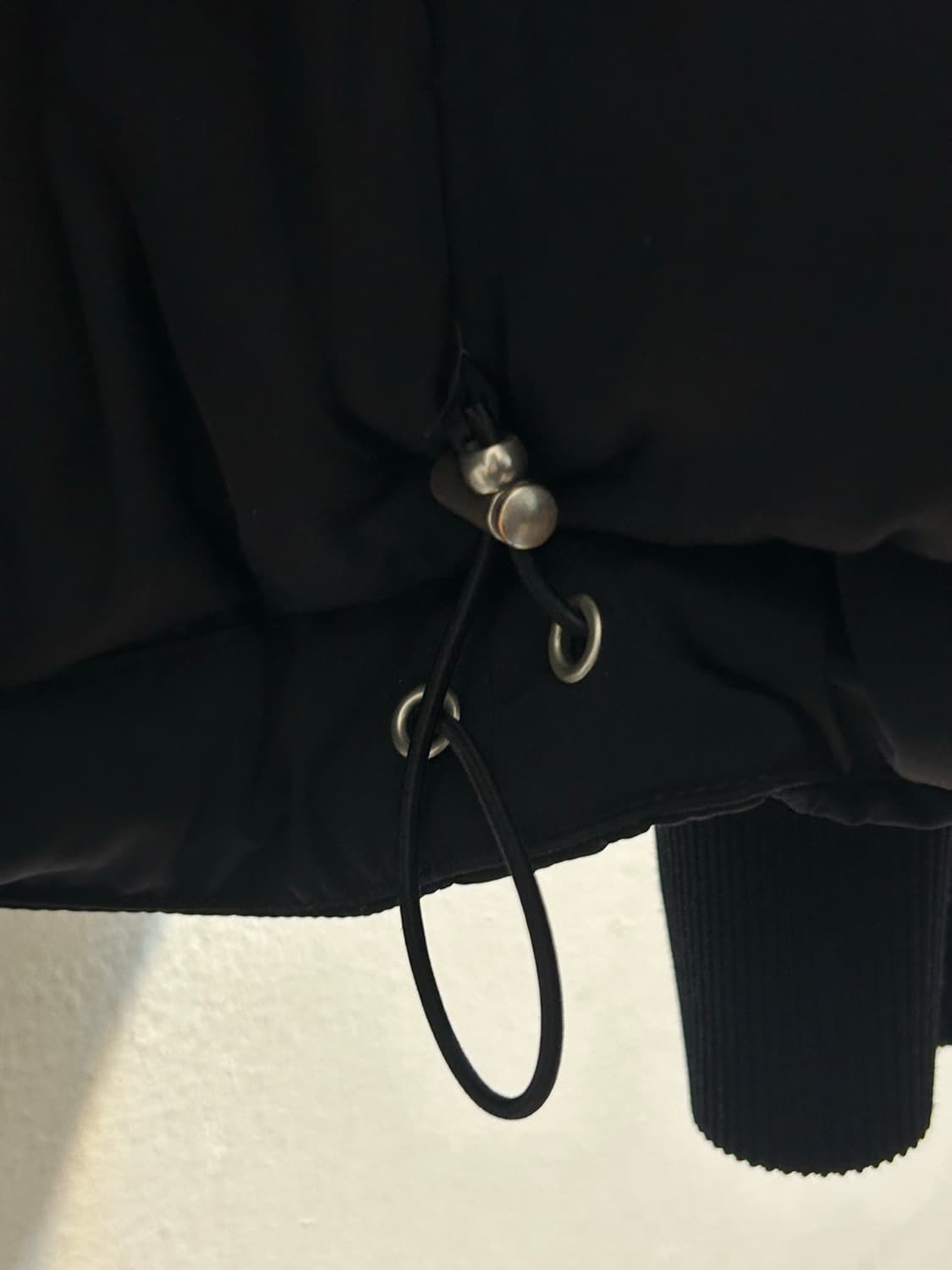 코스 퍼프 슬리브 하이넥 패딩 상품이미지6